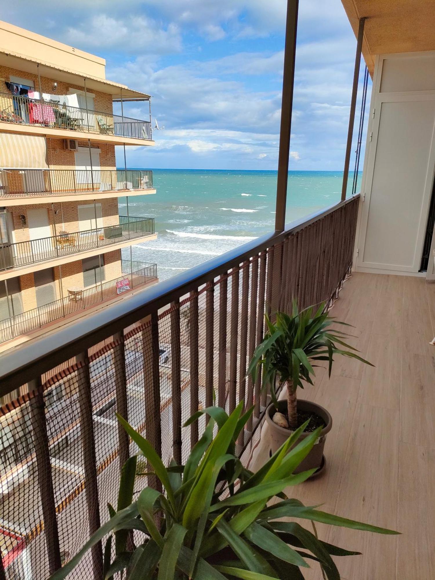 Beachfront Cozy Apartament Arenales Del Sol, Alicante ภายนอก รูปภาพ